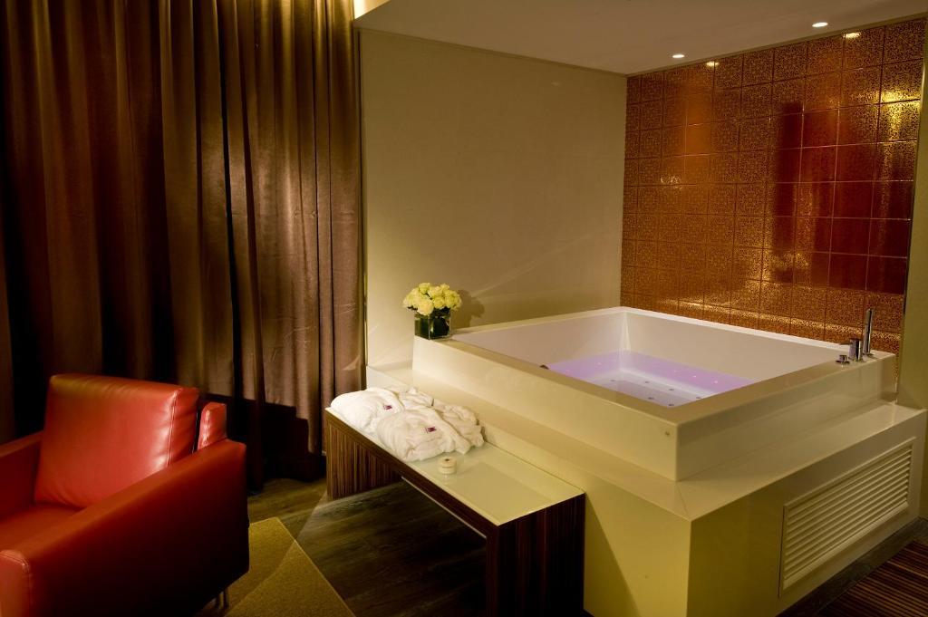 Viola Mhotel Грумелло-дель-Монте Екстер'єр фото